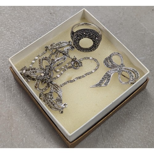 447 - Vintage silver tone marcasite necklace, brooch and ring