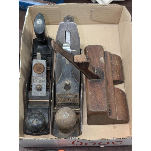 171 - 3 x old woodworking planes being Stanley RB10, Footprint and 1 other wooden