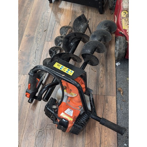 145A - Petrol earth auger model ST-GD520. Selling for repair as the pull cord is faulty and one drill end n... 