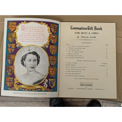 9 - 1952 Daily Graphic coronation gift book for boys & girls by Malcolm Saville in very good condition