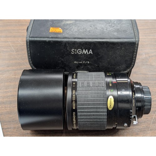 265 - Sigma 600 mm F8 lens in case