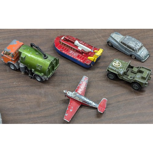 186 - 5 x Dinky toys - all in good play worn condition