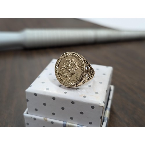 357 - Hallmarked 9ct gold St George and Dragon ring - size Q - 6.9gm