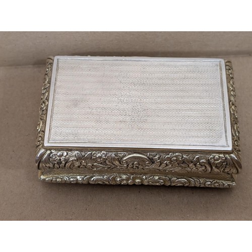 380 - Superb Antique large 105mm 70mm x 30mm solid sterling silver gilded snuff box. Hallmarked 