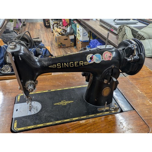 189 - Mid - Century sewing machine table with 1951 Singer 201K machine - wiring has been removed