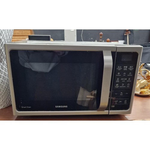 141 - Samsung 900W smart oven/ microwave- model no. MC28H5013AS