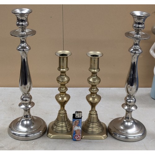 261 - 2 x Pairs of candlesticks, 1 x 9
