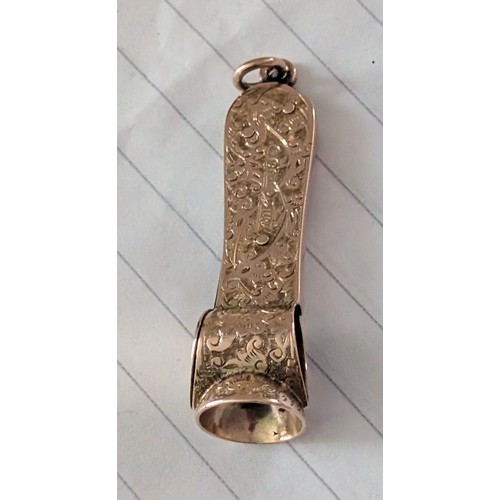 215 - A Late Victorian/Edwardian 9 Carat Gold Cigar Cutter With 1913 London hallmark