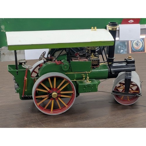 27 - Highly Detailed Plastic Model Road Roller Engine