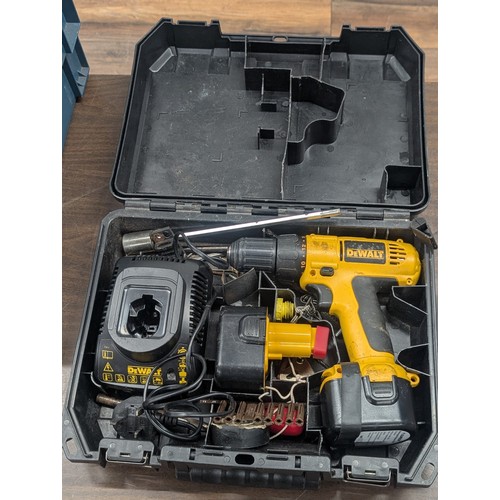 48 - Working DEWALT DC740KA 12V Cordless Drill Kit with Charger and Case