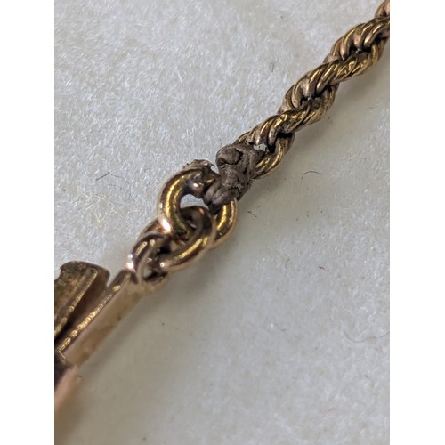 415 - Edwardian Festoon Necklace with Seed Pearls in 15 Carat Gold - 9.2 gm
On closer inspection the chain... 