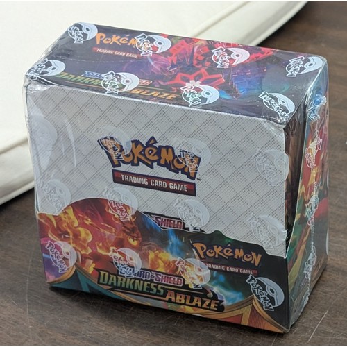 sealed darkness ablaze booster box Sword & Shield: Single Pack (Sealed) While Aerodactyl VSTAR harnesses this distorted power Darkness Ablaze - Booster Box