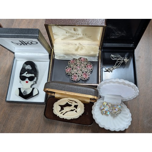 87 - A Collection of Vintage Costume and 80+ Grams of Silver Jewellery with Wooden Upright Jewellery Cabi... 
