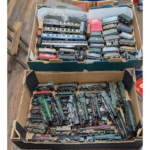 305 - Large Amount of Vintage OO Gauge Model Railway Locomotives and Rolling Stock Attributed to Hornby an... 