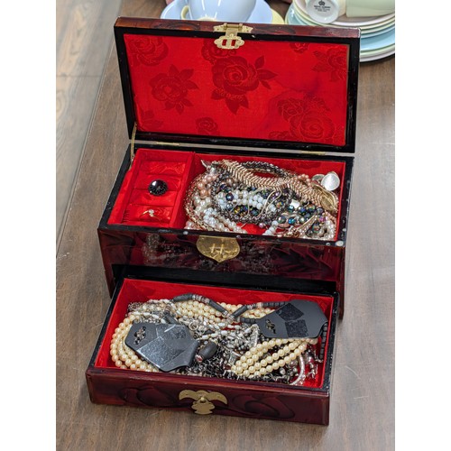 89 - An Assortment of Vintage Costume Jewellery in an Asian-Style Cork Diorama Jewellery Box