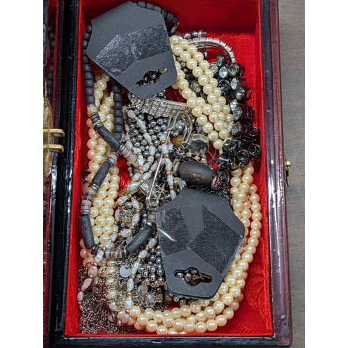 89 - An Assortment of Vintage Costume Jewellery in an Asian-Style Cork Diorama Jewellery Box