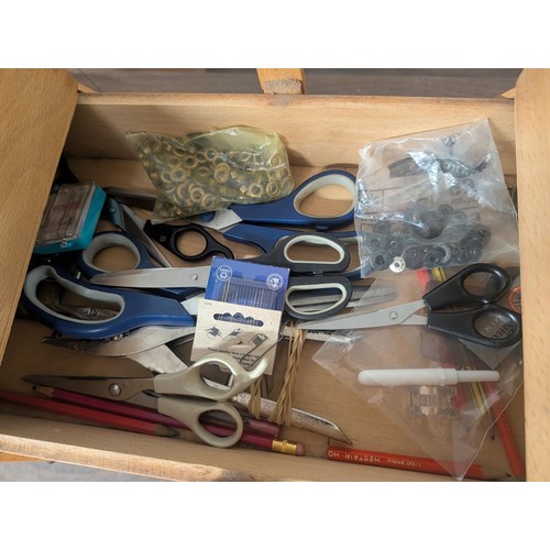 320 - Mid-Century Modern Wooden Cantilever Sewing Box on Tapered Legs Full of Contents