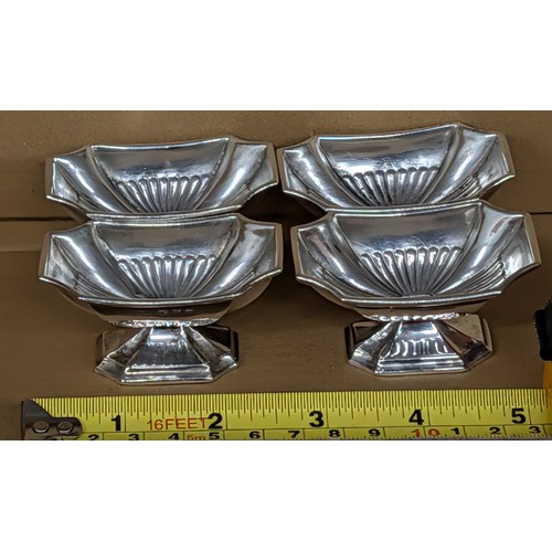 266 - Set of Four 1.25