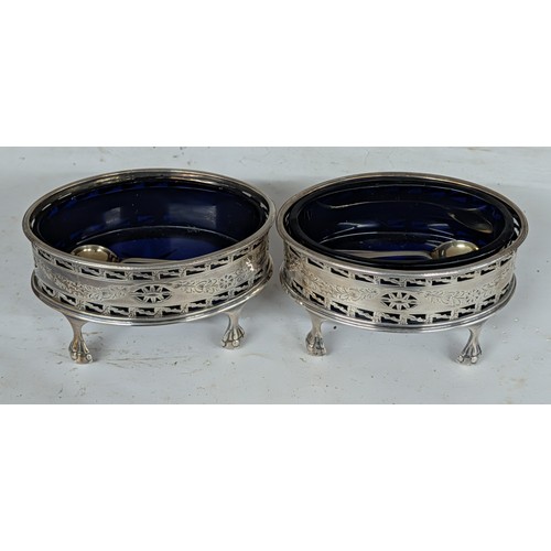 273A - A Pair of 3.5 x 2.25 x 2