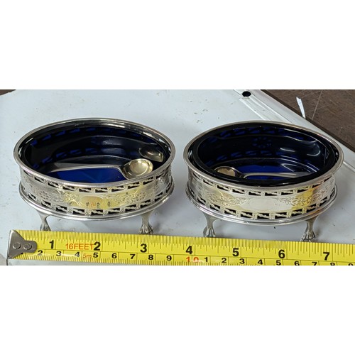 273A - A Pair of 3.5 x 2.25 x 2