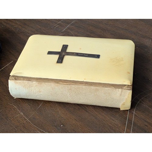 39 - A Collection of Victorian and Edwardian Religious Devotional Volumes including a Silver-Mounted Comm... 