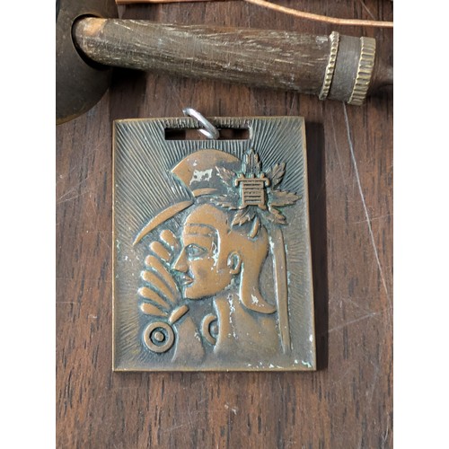 38 - An Assortment of Vintage Decorative Items and Jewellery in a Bone-Inlaid Trinket Box