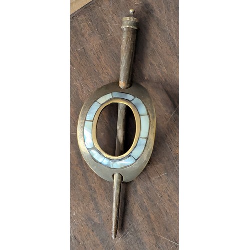 38 - An Assortment of Vintage Decorative Items and Jewellery in a Bone-Inlaid Trinket Box