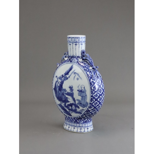 118 - A Blue and White Moonflask with a Mythical Scene, Guangxu, the neck with double moulded qilong handl... 