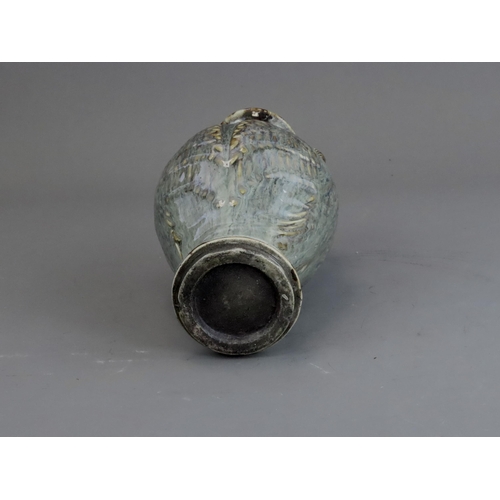 474 - A Shiwan Moulded Vase, late Qing dynasty A Shiwan Moulded Vase, late Qing dynasty H:22cm