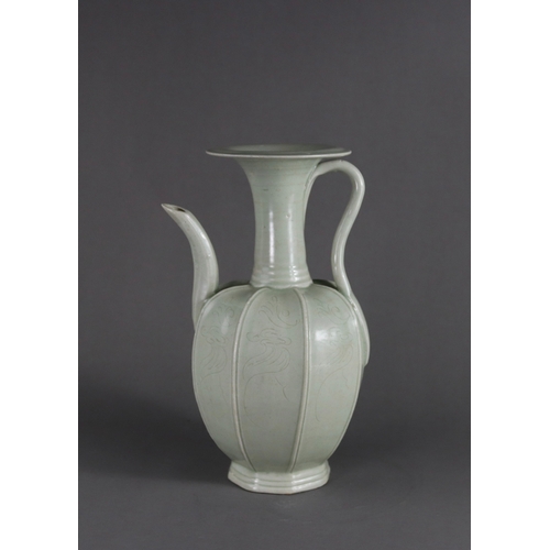 40 - An Extremely Rare Yue-type Incised Ewer, Five dynasties/Northern Song dynasty the melon-shaped body ... 