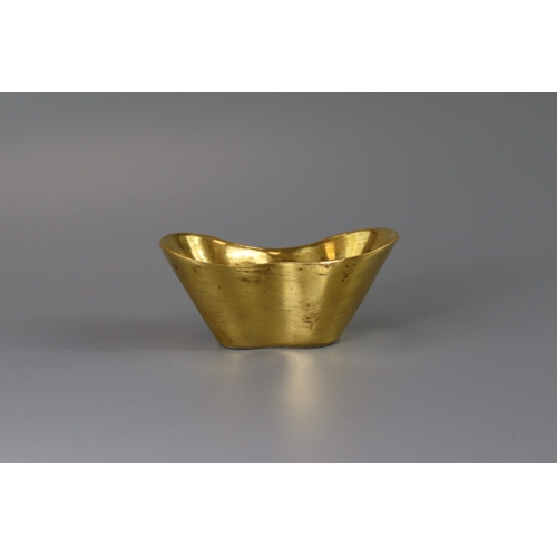 72 - A Rare Ingot shape Gilt Porcelain Winecup, c.1800, finely potted,  and with good gilding overall exc... 