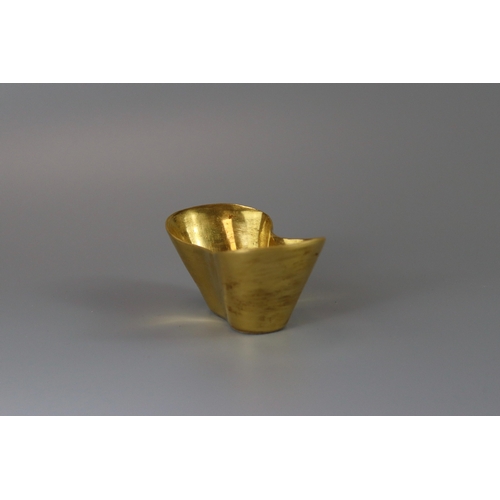 72 - A Rare Ingot shape Gilt Porcelain Winecup, c.1800, finely potted,  and with good gilding overall exc... 