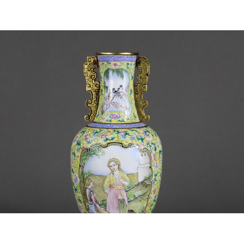 154 - A Fine Pekin Enamel Vase, late Qing/Republic,  in the Qianlong style, of ovoid form,  the waisted ne... 