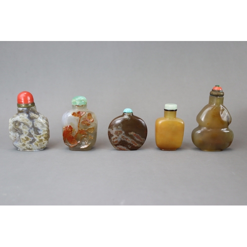 465 - Fifteen Assorted Snuffbottles, 19th and 20th century,