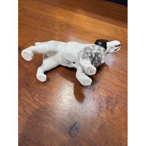 37 - Small Beswick model of a spaniel dog 10cm x H7cm