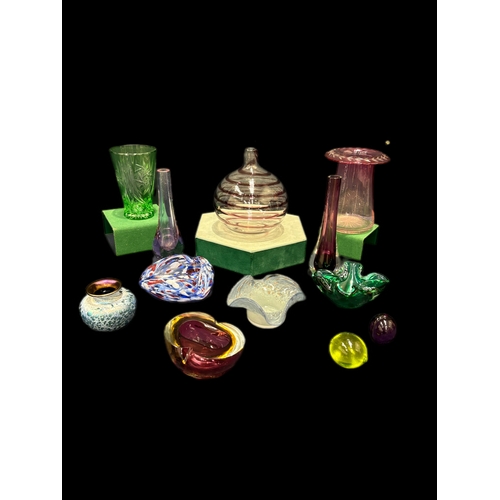 147 - Qty of studio and hand blown glass