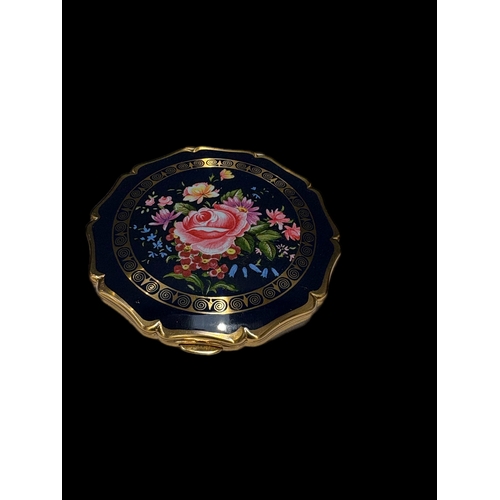 8 - Qty of compact powder cases etc