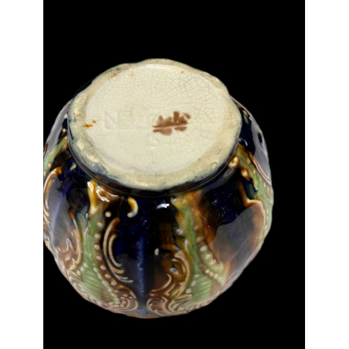 126 - Ceramic hanging planter 14.5cm x H10.5cm