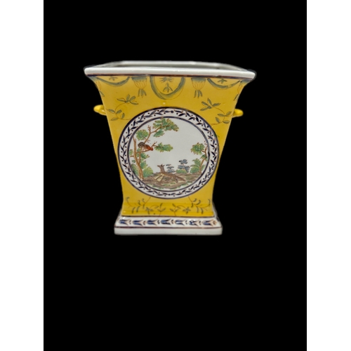 127 - Ceramic planter H21cm x W20cm