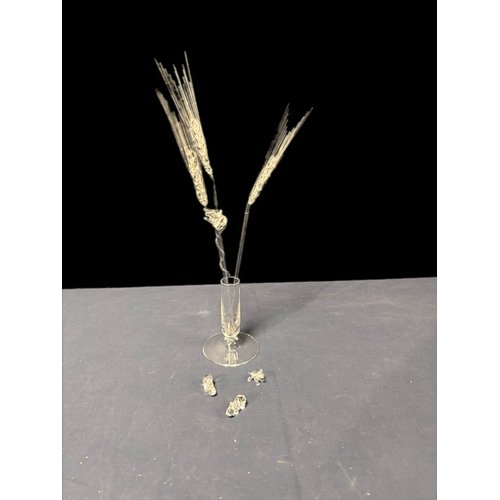 160 - Very fine glass ears of wheat + 3 small glass animals