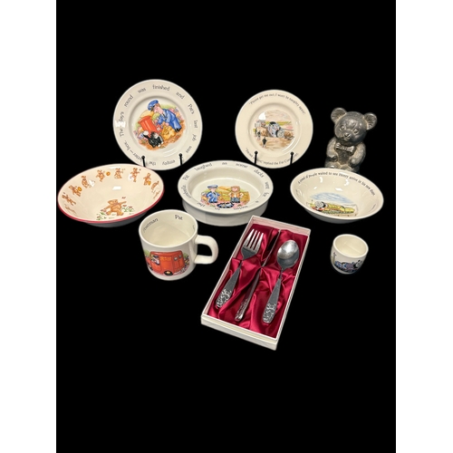 133 - Qty of childrens plates / money box