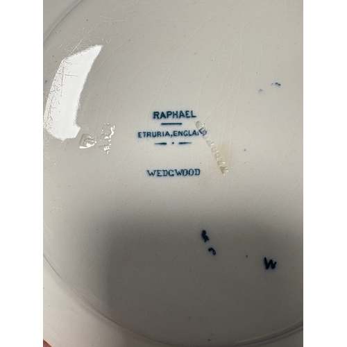 135 - Qty of mixed blue and white China