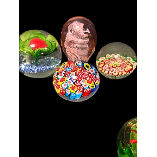 162 - Qty of glass paperweights (11)