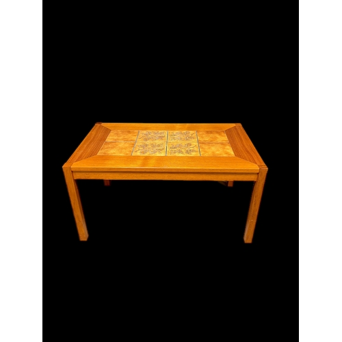 502 - Retro tile topped side / coffee table
83cm x 52cm x 42cm H 