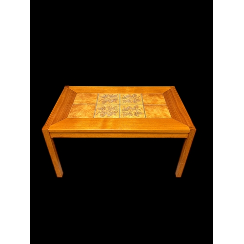 502 - Retro tile topped side / coffee table
83cm x 52cm x 42cm H 