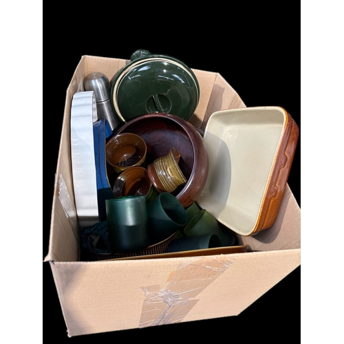 133 - Box of misc china