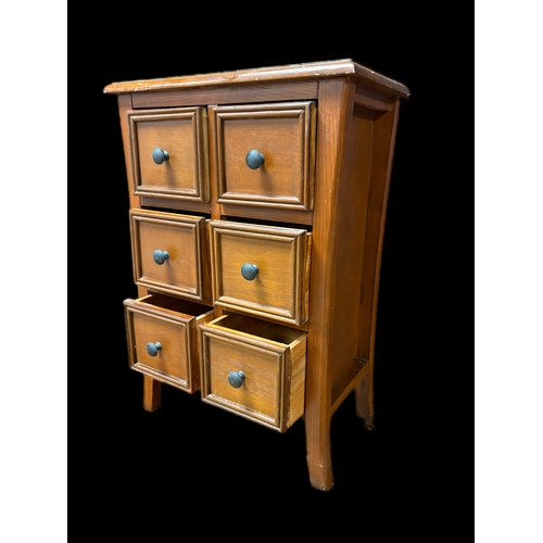 520 - Small 6 drawer chest of drawers 47cm x 28cm x 68cm H