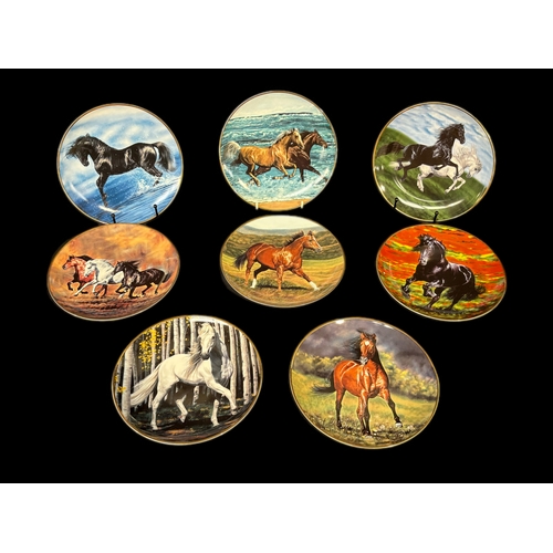 152 - Horse collectors plates x8