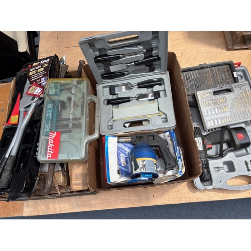 2 boxes of mixed tools, chisels etc(H)