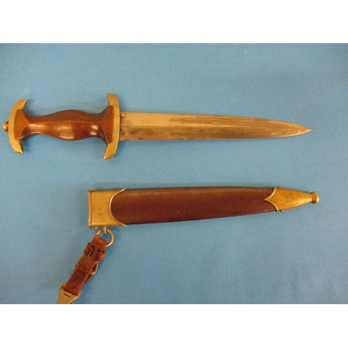 227 - A WWII SS pattern dagger with scabbard, makers mark Carl Eickhorn